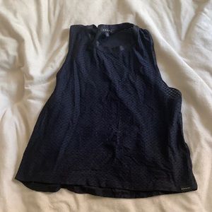 Koral muscle tank in black